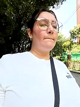 Chat +18 de SaloGray8 ao vivo