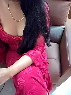 Czat XXX na żywo – Roja-Telugu777