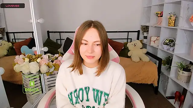 Elma_Lily Adlı Modelin Canlı XXX Sohbeti