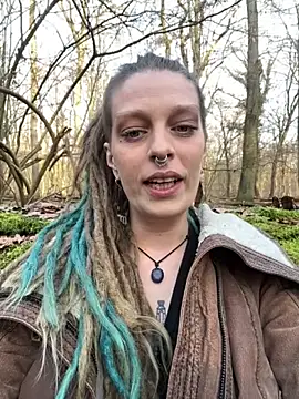 Czat XXX na żywo – MenaDreadfull