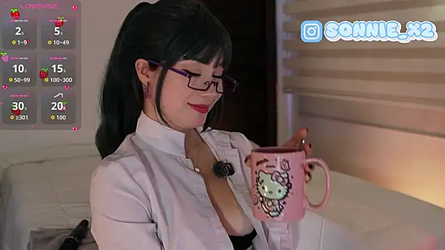 Sonnie_mami: онлайн-секс-чат