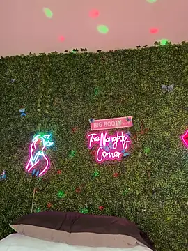 Živý XXX chat RenaThickAss