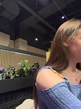 KristiRich élő XXX-chatje