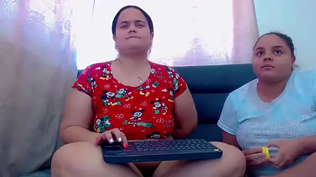 brunnette_hot live XXX chat