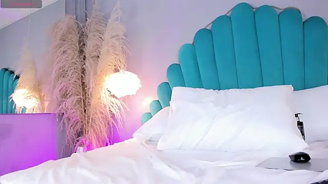 Chat +18 de AlassiaHocthner ao vivo