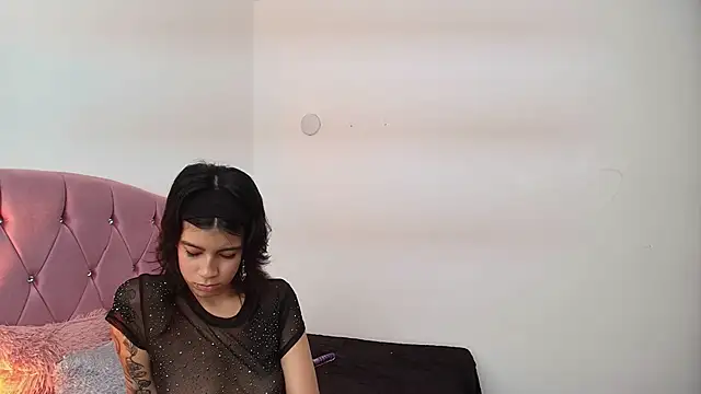 Chat XXX en directo de Kalyra_17