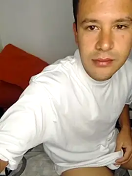 Ferrandiz23のライブXXXチャット