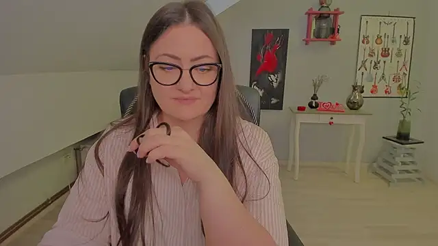 Chatroom XXX en direct de MistressDarrah