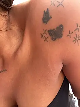 Mariangel_11 Adlı Modelin Canlı XXX Sohbeti