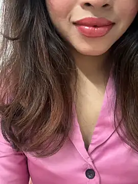 Pokazy przed kamerką – riya_sharma11