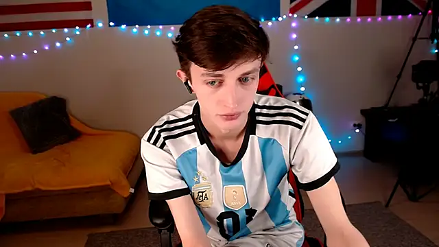 John_Meow webkamerás műsora