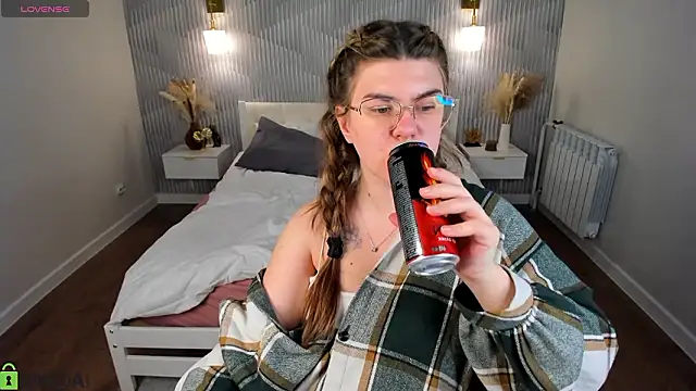 zoe_j0y's Live XXX Chat