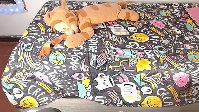 Skinny__hott Chat XXX in diretta