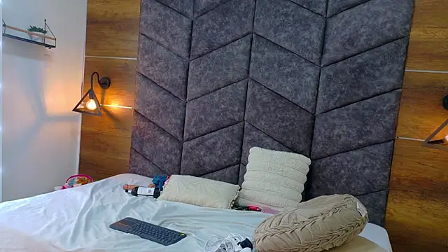 AnnieRouse__: απευθείας συνομιλία ΧΧΧ