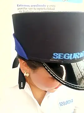 MAYE__13: онлайн-секс-чат