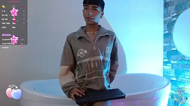 Chat XXX en directo de osamu_tay