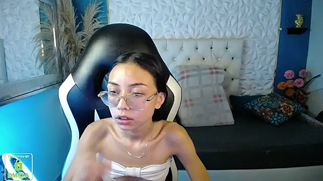 NathaliaSweet_11's Live XXX Chat