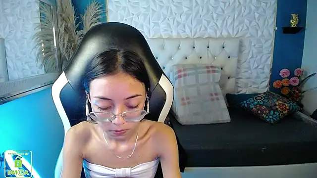 NathaliaSweet_11 Adlı Modelin Canlı XXX Sohbeti