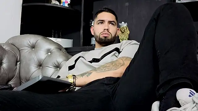 matteosantos: απευθείας συνομιλία ΧΧΧ