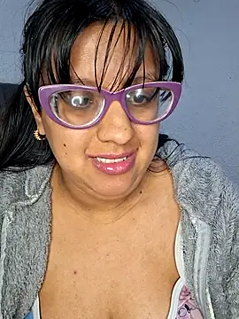 ZaidaWet's Live XXX Chat