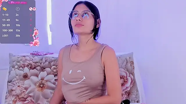 NayeCloud Chat XXX live