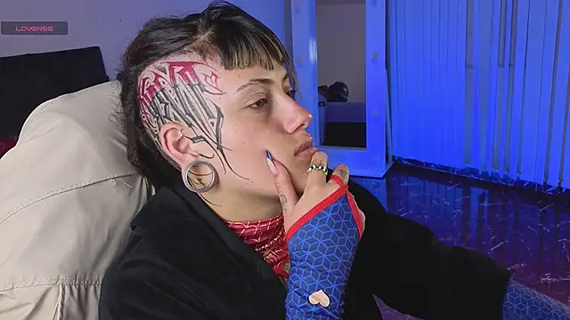 _sharlotte777 Chat XXX live