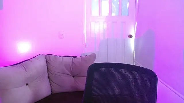 milfrousse 라이브 XXX 채팅