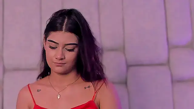 KatherineRuiz_ Pertunjukan Webcam