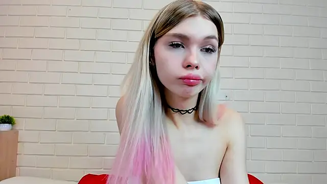 โชว์เว็บแคมของ Blondy_Fina