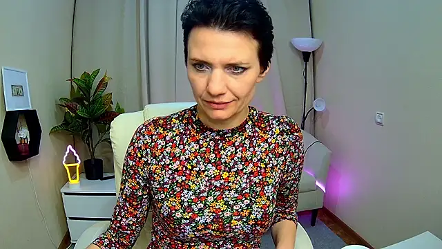 دردشة AvaSaturnian الجنسية المباشرة