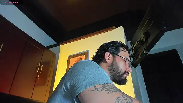 Chat +18 de CamiloGray_ ao vivo