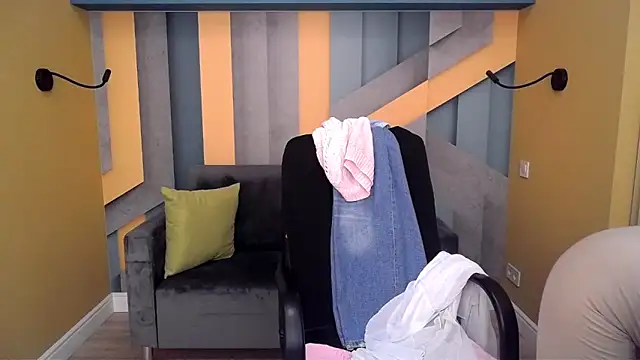 EllaLong Live XXX Chat