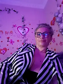 XXX chat uživo modela LunaBlaise