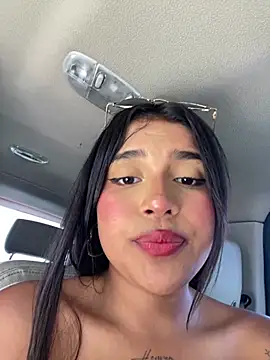 Mariangel_11 Adlı Modelin Canlı XXX Sohbeti