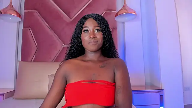 ValeriaRioz Adlı Modelin Canlı XXX Sohbeti