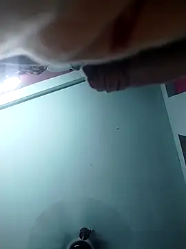 pinkisaha75 Adlı Modelin Canlı XXX Sohbeti