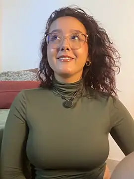 kittysophie_ Adlı Modelin Canlı XXX Sohbeti