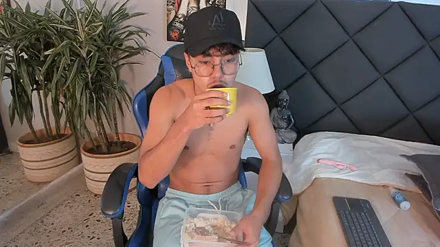 Chat +18 de kai_storn ao vivo