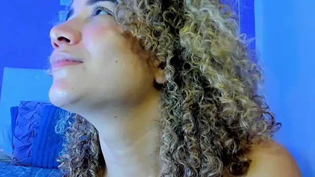 Charlotte11-11 在線直播表演