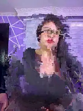 MiiaaJoness' Webcam Show