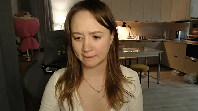 _lalune_'s Live XXX Chat