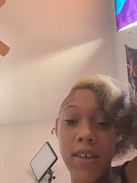 Živý XXX chat Tamiii420