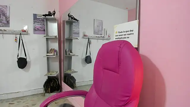 Chat XXX ao vivo de CAMILA--REY