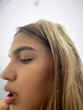 Colibri_xxx Chat XXX live