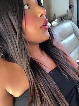 Chat +18 de Mariangel_11 ao vivo