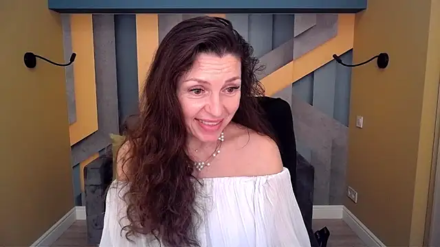 EllaLong Adlı Modelin Canlı XXX Sohbeti