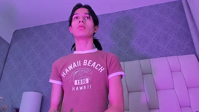 Pokazy przed kamerką – alisstarr