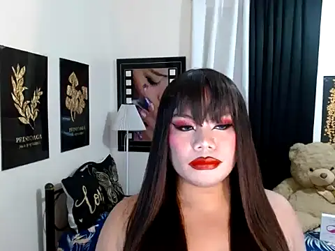 TSbrianaHugeCock's Webcam Show