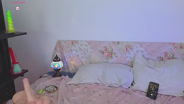 แชท XXX สดของ Emma_Wish