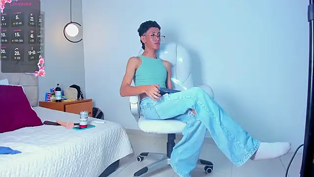 Chatroom XXX en direct de twink_royale18